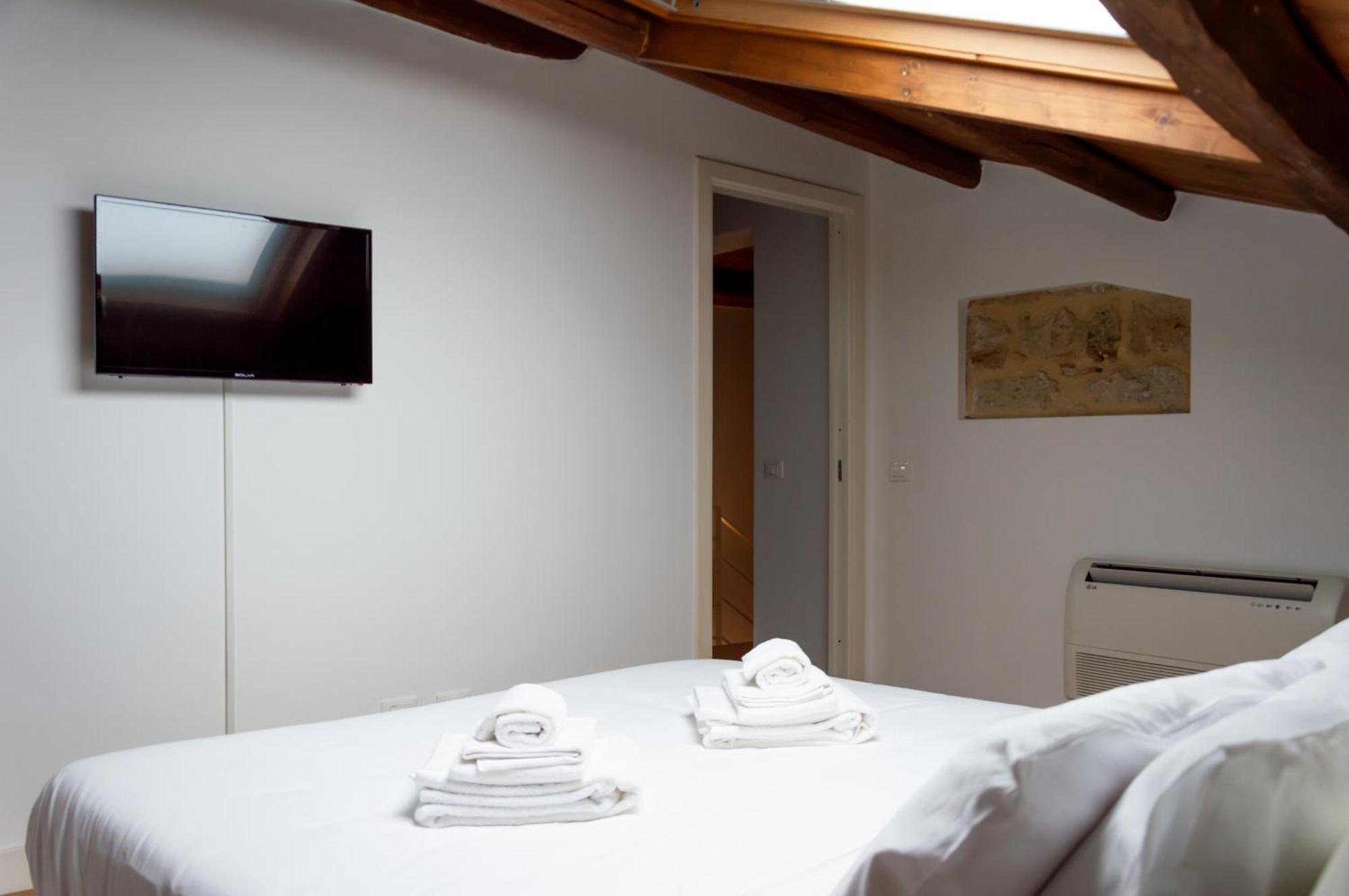 Vittorio Emanuele Suite Apartment Palermo Exteriör bild